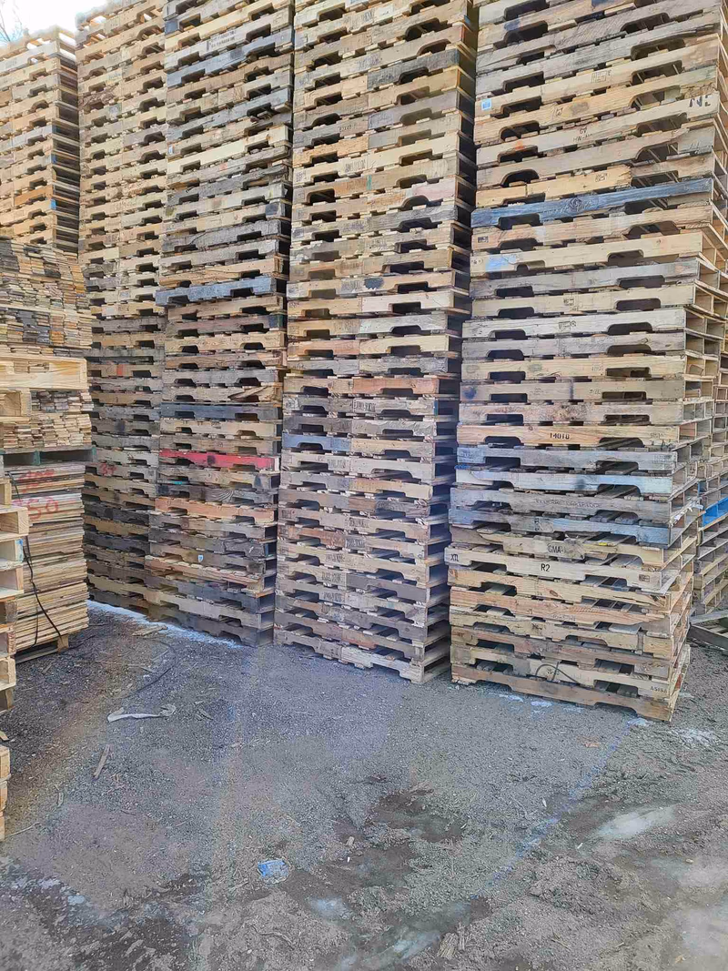 Mobile, Alabama - Grade C Economy Wood Pallets