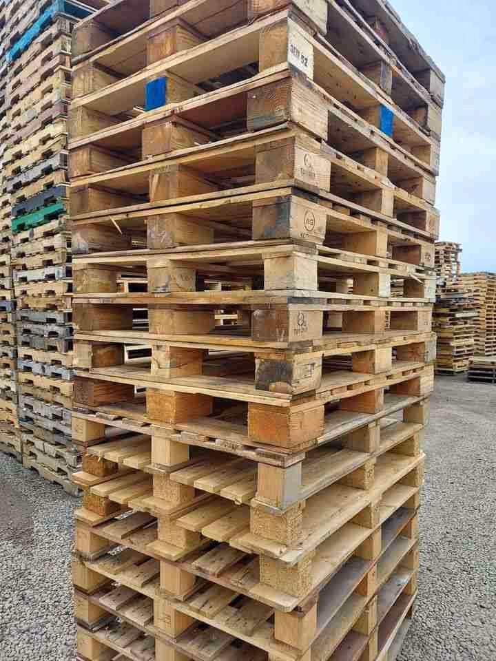 Tuscaloosa, Alabama - Grade A Premium 48x40 Wood Pallets