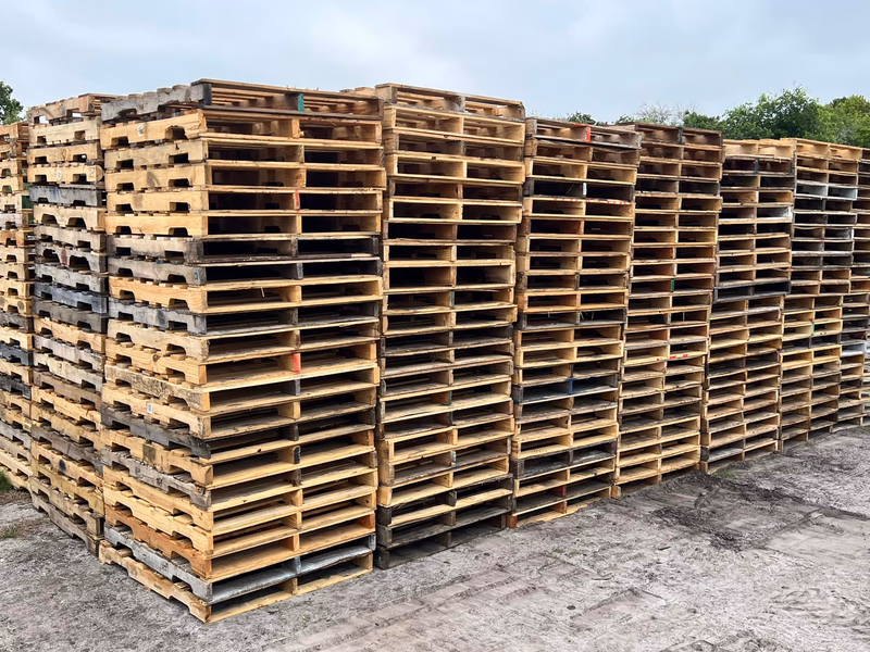 Knik Fairview, Alaska - Grade C Economy Wood Pallets