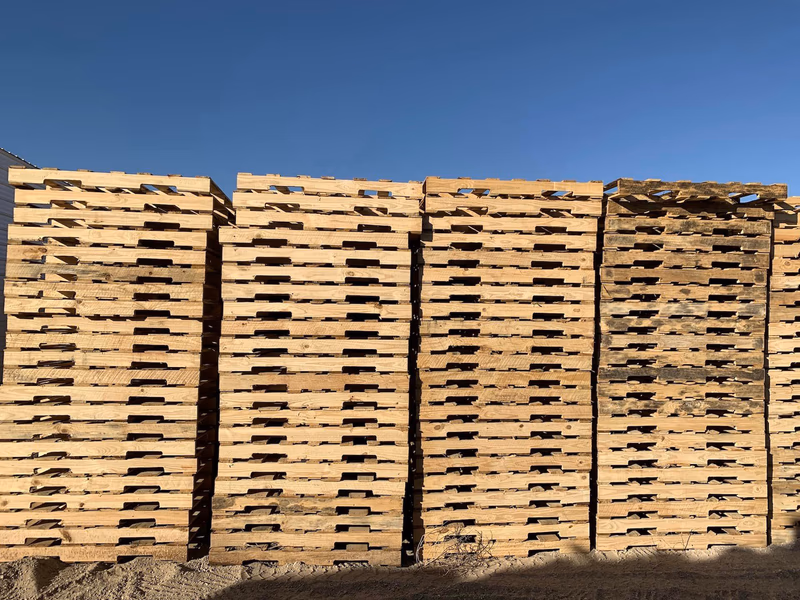 Gilbert, Arizona - Grade C Economy Wood Pallets