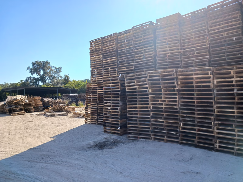 Fort Smith, Arkansas - Grade B Standard Wood Pallets