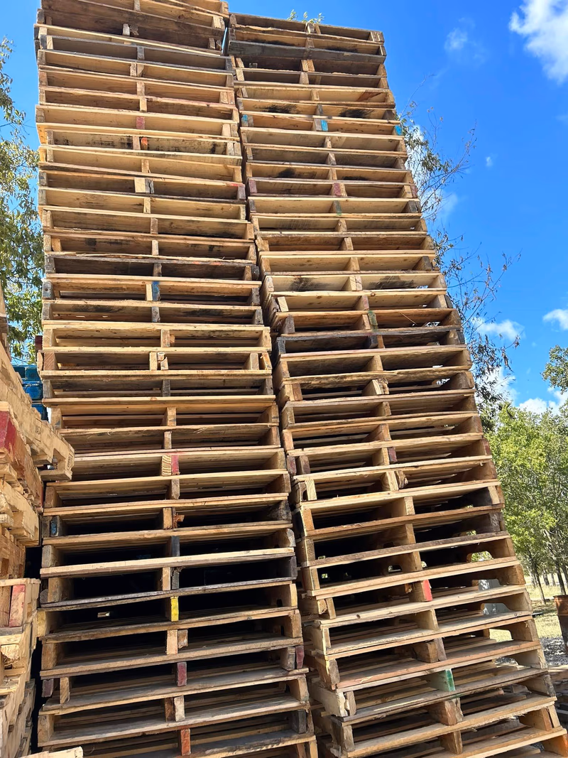 Jonesboro, Arkansas - Grade A Premium 48x40 Wood Pallets