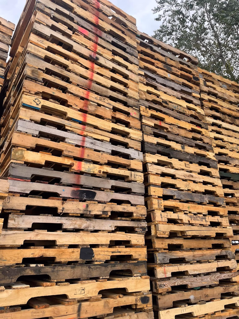 Buffalo, New York - Grade B Standard Wood Pallets