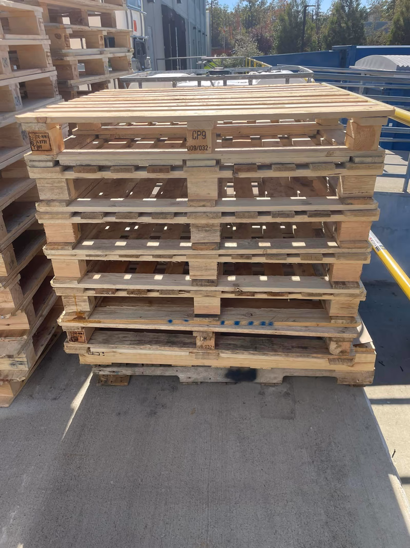 Oakland, California - Grade C Economy Wood Pallets