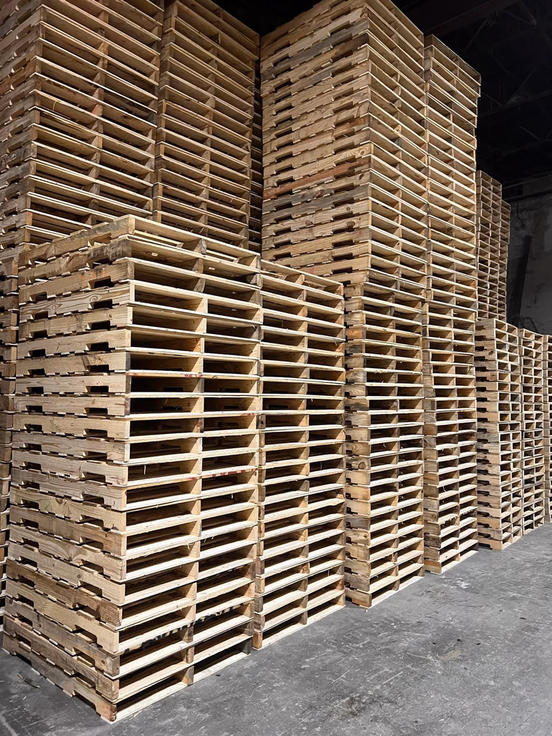 San Francisco, California - Grade B Standard Wood Pallets