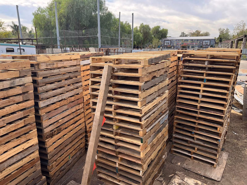 San Jose, California - Grade A Premium 48x40 Wood Pallets