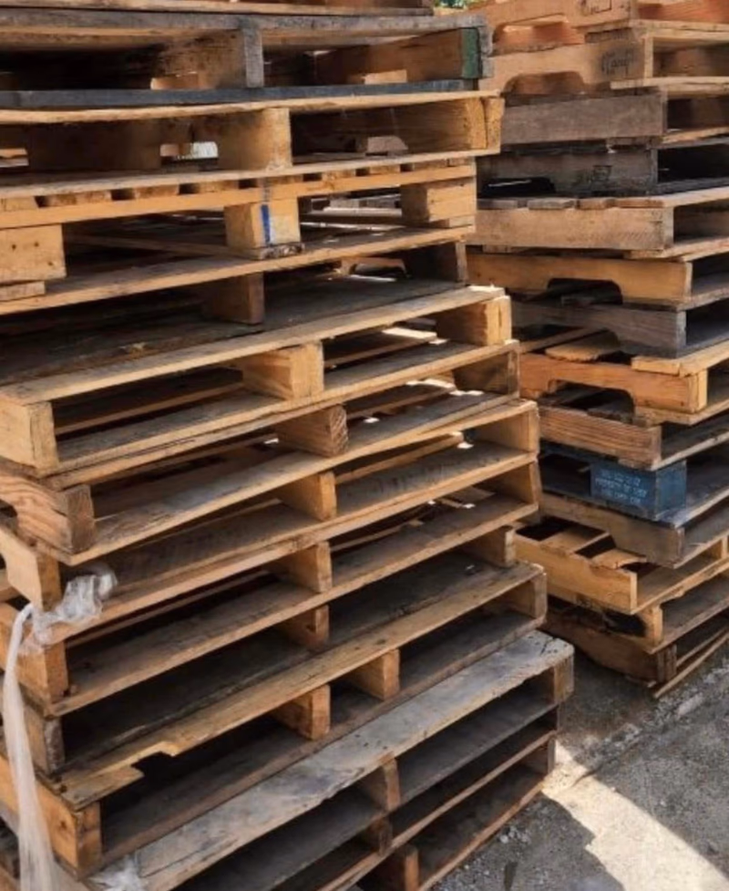 Miami, Florida - Grade A Premium 48x40 Wood Pallets