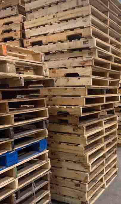 Joliet, Illinois - Grade B Standard Wood Pallets
