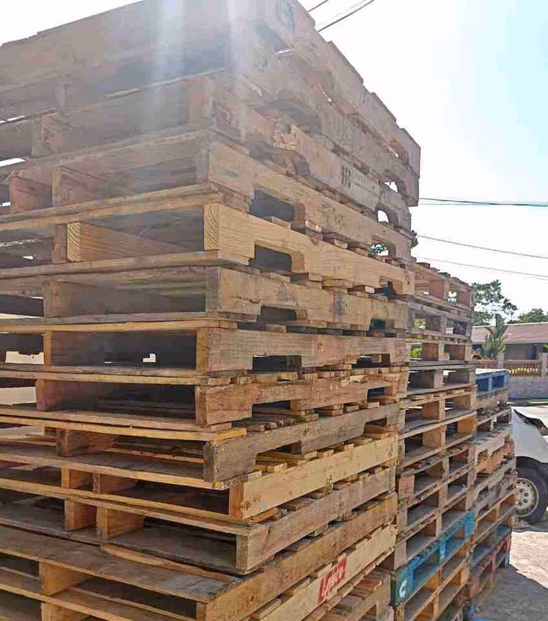 Lexington, Kentucky - Grade B Standard Wood Pallets