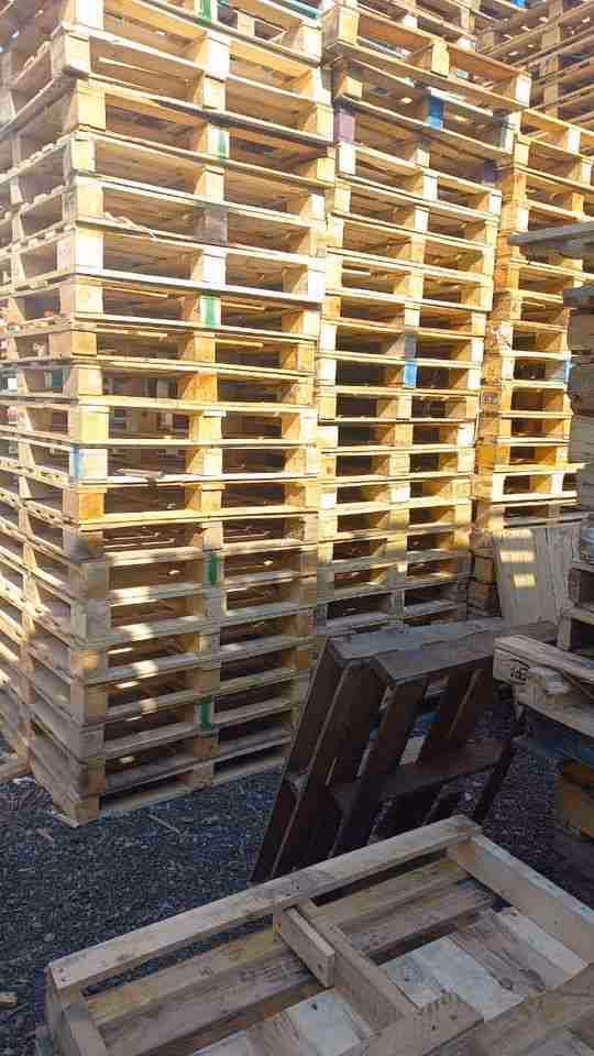 Baton Rouge, Louisiana - Grade B Standard Wood Pallets