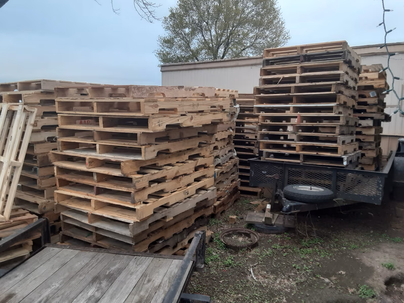 Silver Spring, Maryland - Grade A Premium 48x40 Wood Pallets