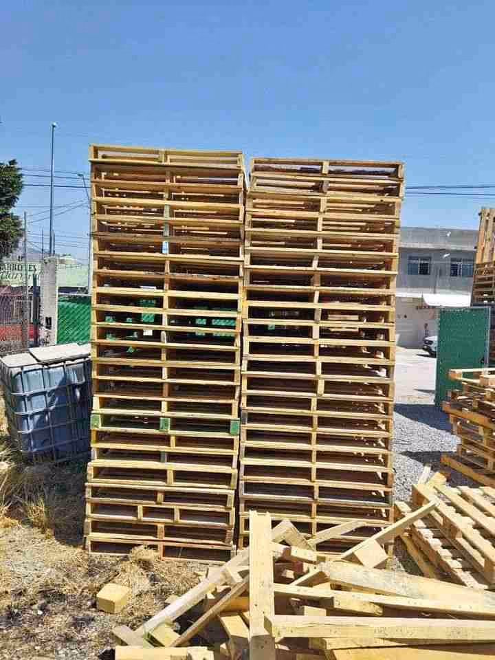 Detroit, Michigan - Grade B Standard Wood Pallets