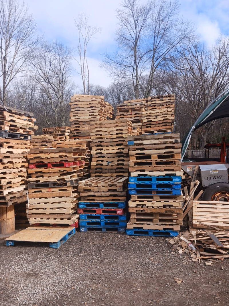 Warren, Michigan - Grade C Economy Wood Pallets