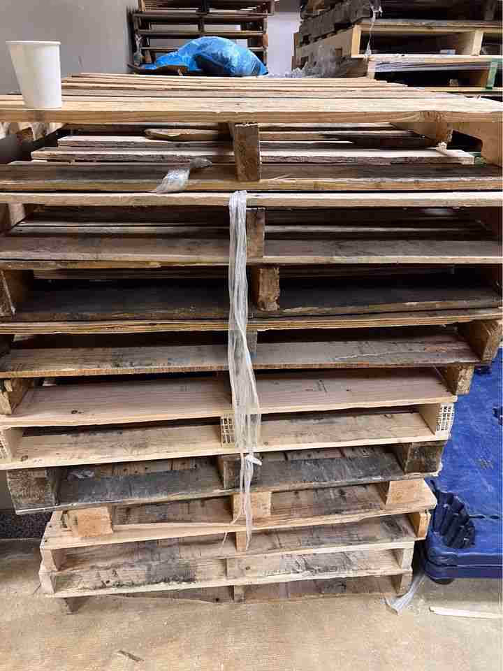 Hattiesburg, Mississippi - Grade B Standard Wood Pallets