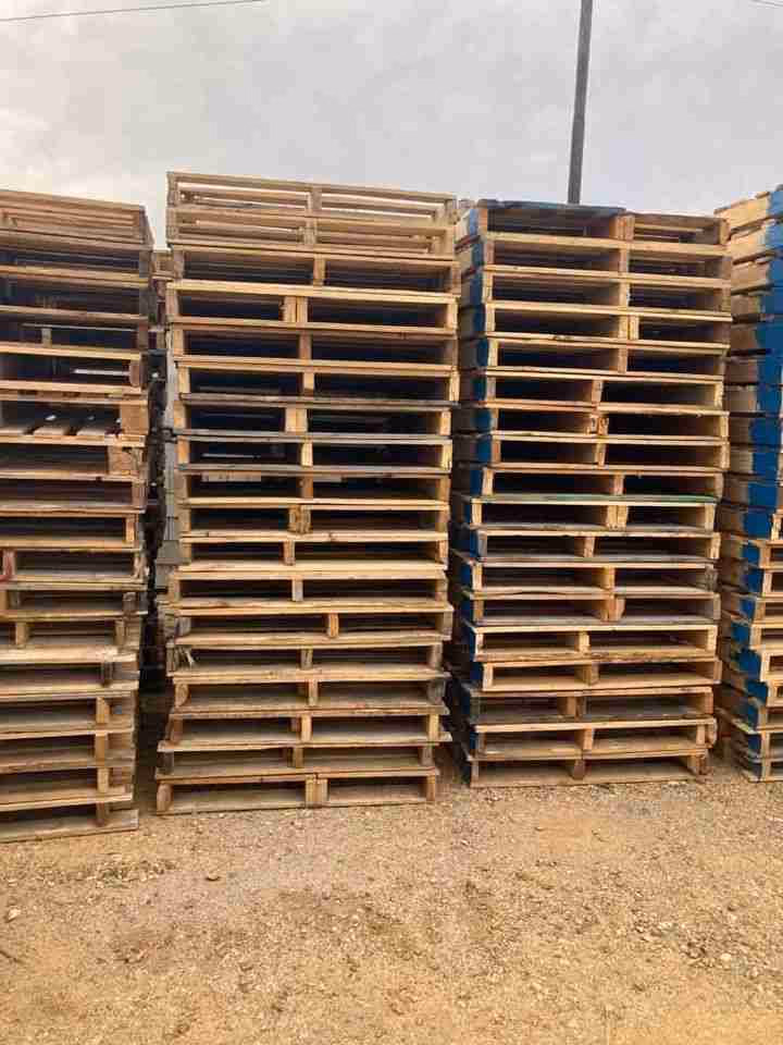 Columbia, Missouri - Grade C Economy Wood Pallets