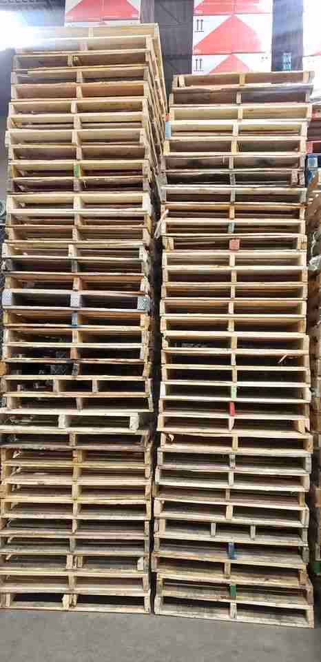 Billings, Montana - Grade A Premium 48x40 Wood Pallets