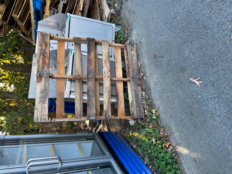 Missoula, Montana - Grade C Economy Wood Pallets