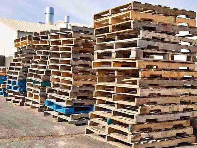 Sparks, Nevada - Pallet Cores for Recycling