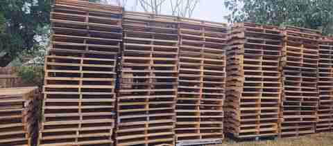 Concord, New Hampshire - Grade C Economy Wood Pallets