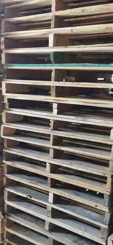 Albany, New York - Grade C Economy Wood Pallets