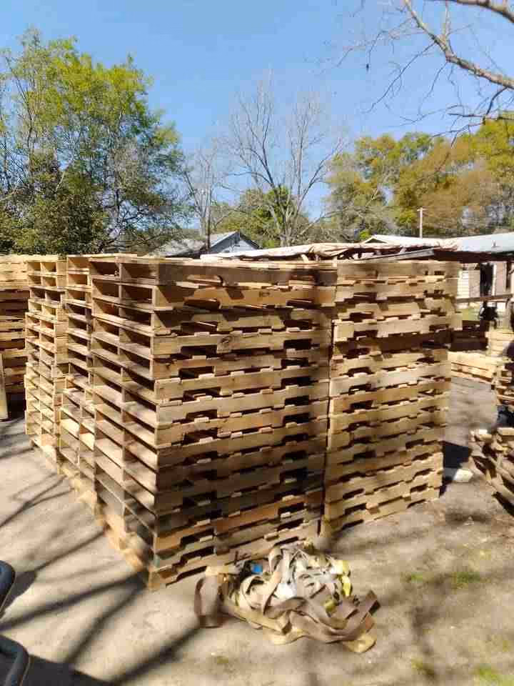 Norman, Oklahoma - Pallet Cores for Recycling