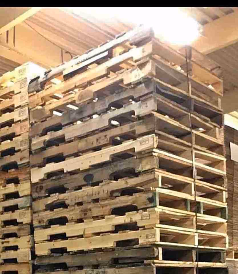Charleston, South Carolina - Grade C Economy Wood Pallets