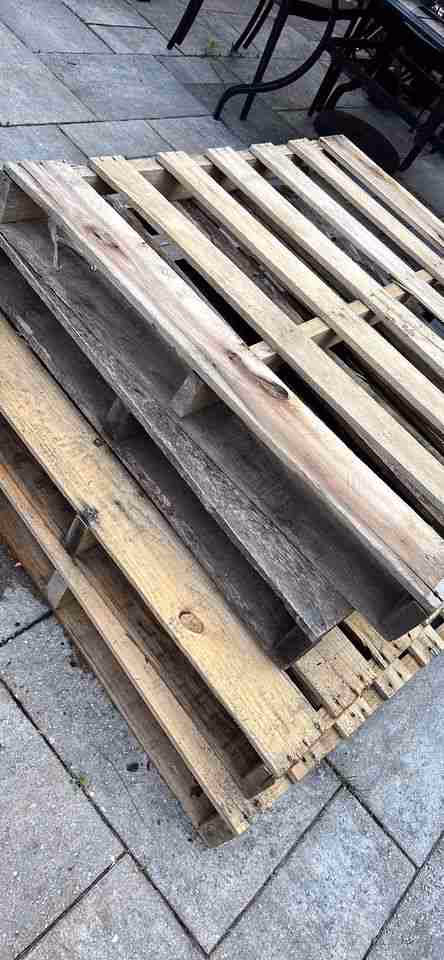 Columbia, South Carolina - Grade C Economy Wood Pallets