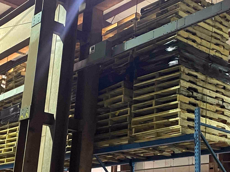 Laredo, Texas - Grade A Premium 48x40 Wood Pallets