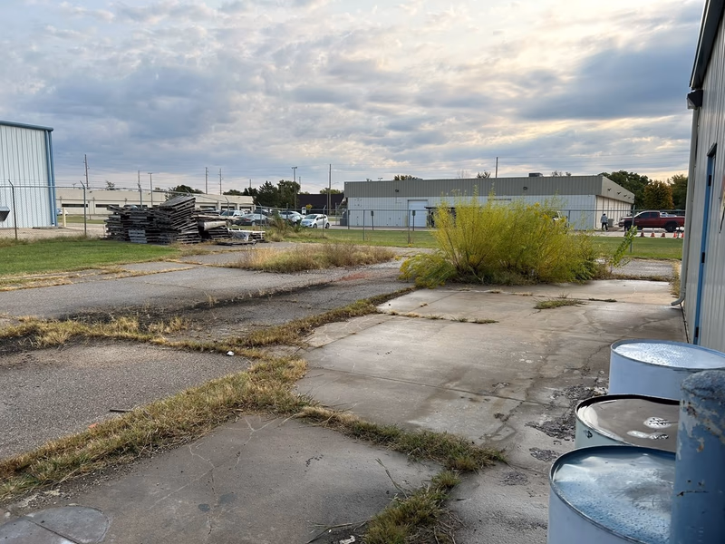 Wilmington, Delaware - Grade C Economy Wood Pallets