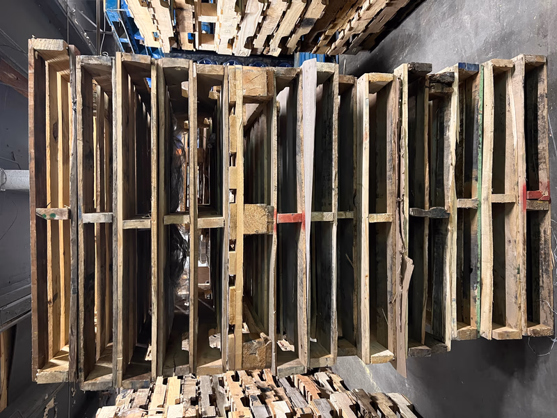 Midland, Texas - Grade A Premium 48x40 Wood Pallets