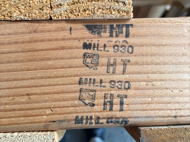 Lewisville, Texas - Grade A Premium 48x40 Wood Pallets