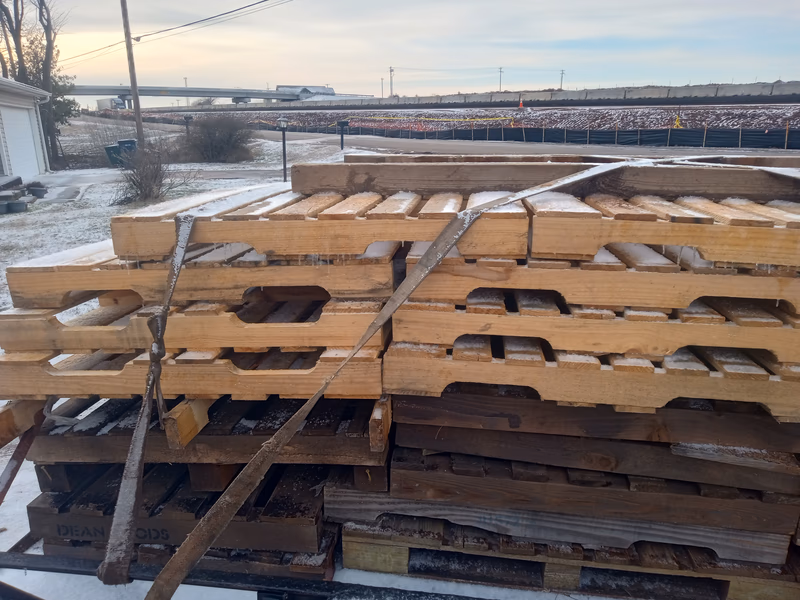Laredo, Texas - Pallet Cores for Recycling