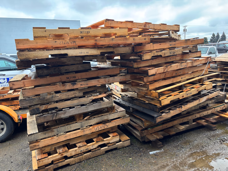 Pearland, Texas - Grade B Standard Wood Pallets
