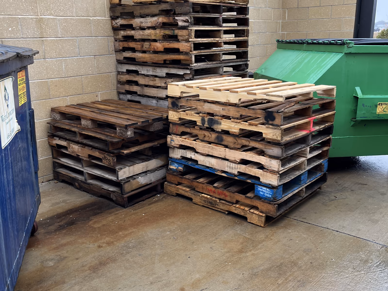 Chula Vista, California - Grade C Economy Wood Pallets
