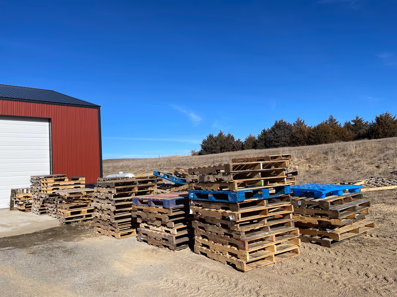 Fremont, California - Grade B Standard Wood Pallets