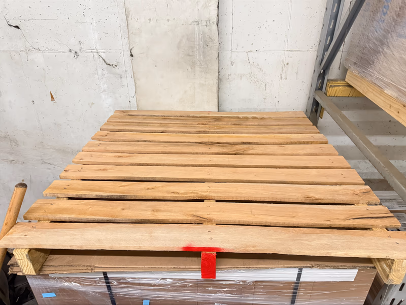 Huntington Beach, California - Grade C Economy Wood Pallets