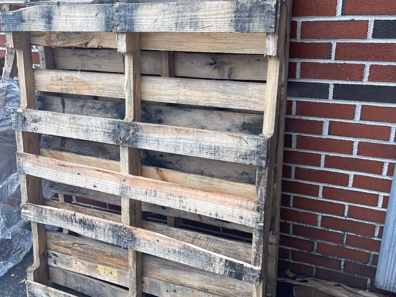 Huntington Beach, California - Pallet Cores for Recycling
