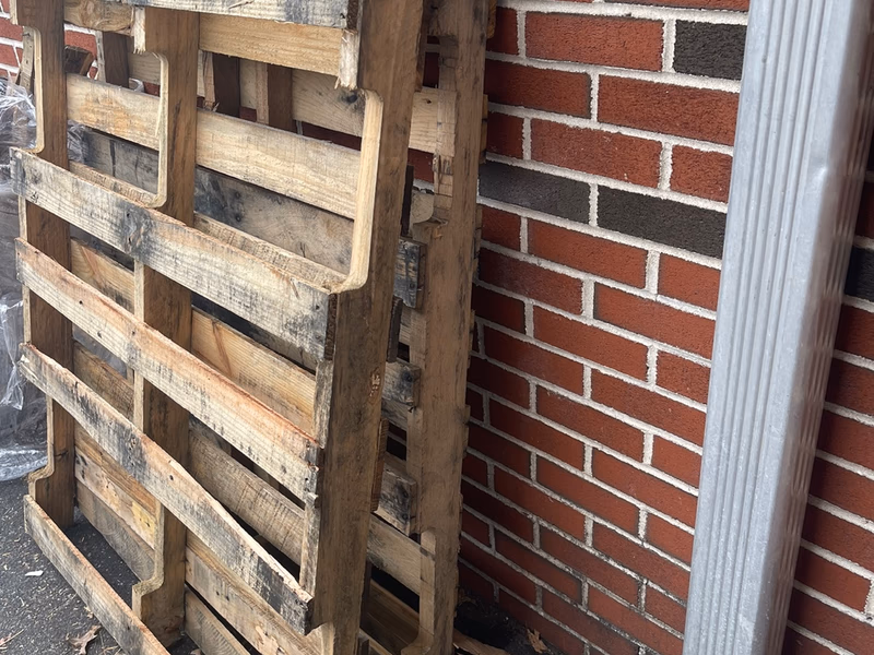 Beaumont, Texas - Grade C Economy Wood Pallets