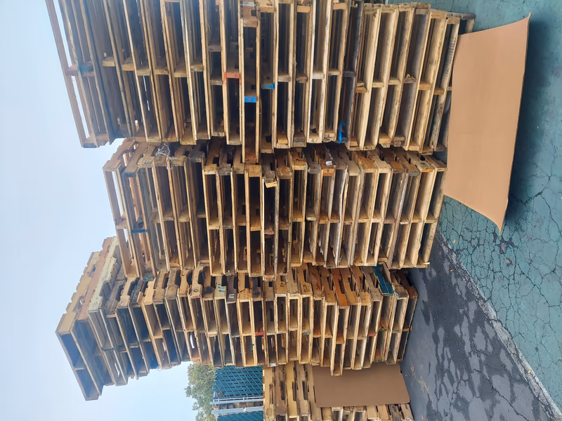 Roseville, California - Grade B Standard Wood Pallets