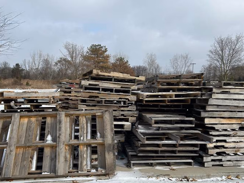 Corona, California - Grade A Premium 48x40 Wood Pallets