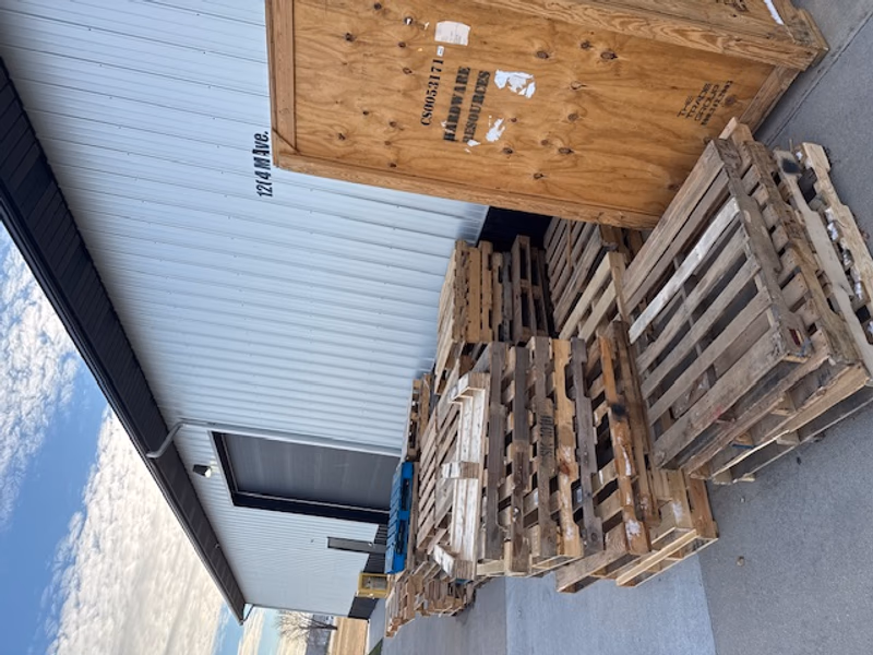 Sunnyvale, California - Grade A Premium 48x40 Wood Pallets