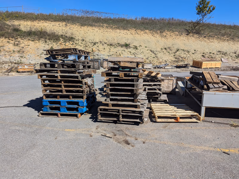Berkeley, California - Grade A Premium 48x40 Wood Pallets