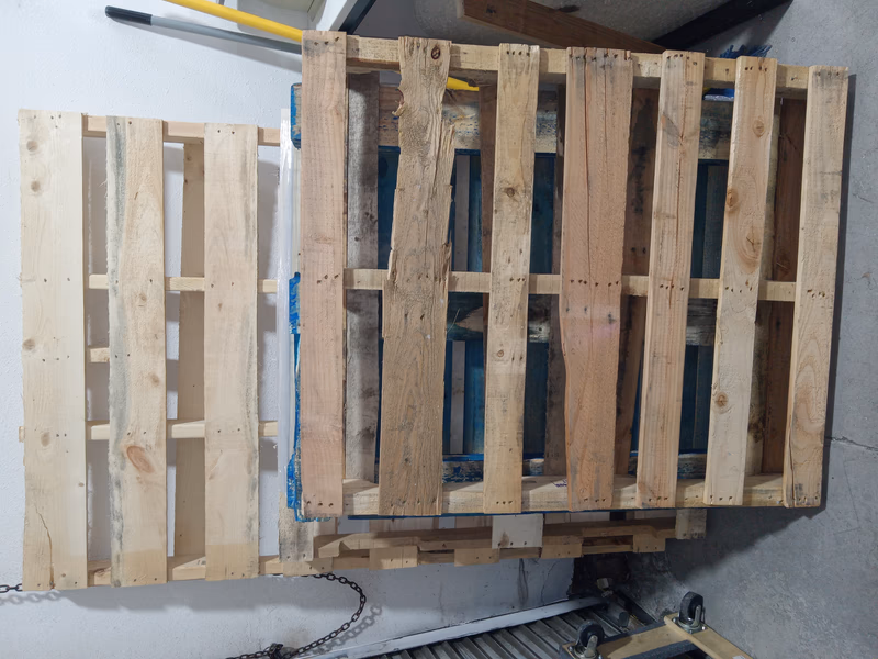 Menifee, California - Grade A Premium 48x40 Wood Pallets