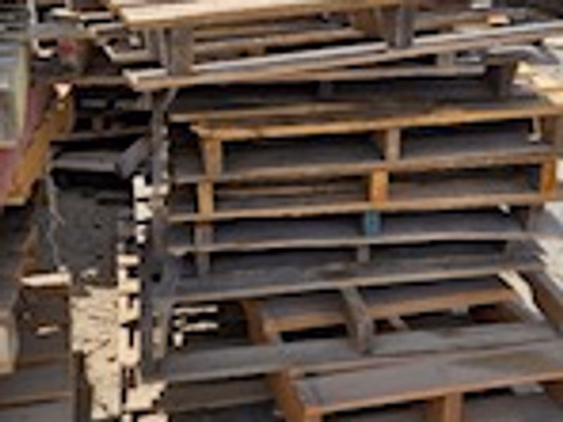West Covina, California - Grade A Premium 48x40 Wood Pallets