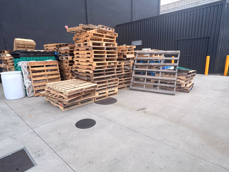 Chico, California - Grade B Standard Wood Pallets