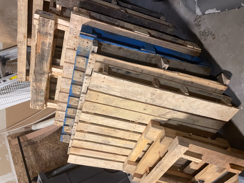 Westminster, Colorado - Grade B Standard Wood Pallets