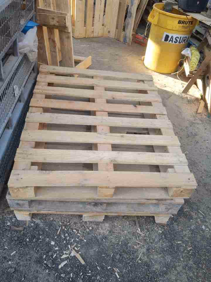 Pueblo, Colorado - Grade B Standard Wood Pallets