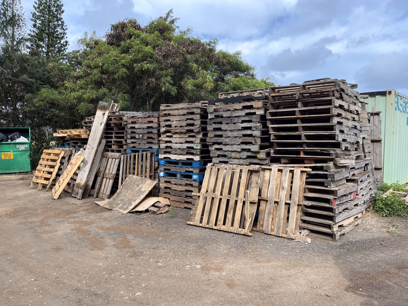 Centennial, Colorado - Grade A Premium 48x40 Wood Pallets