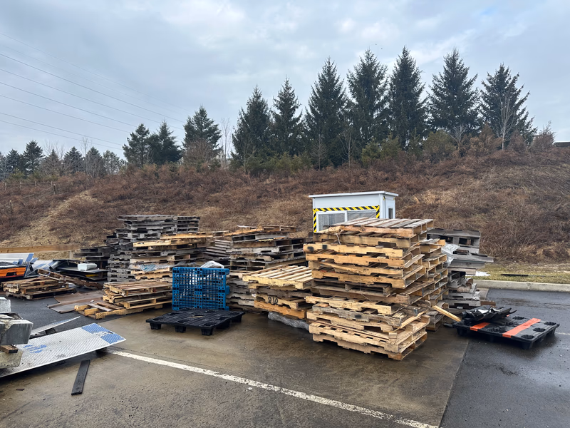 Cape Coral, Florida - Pallet Cores for Recycling