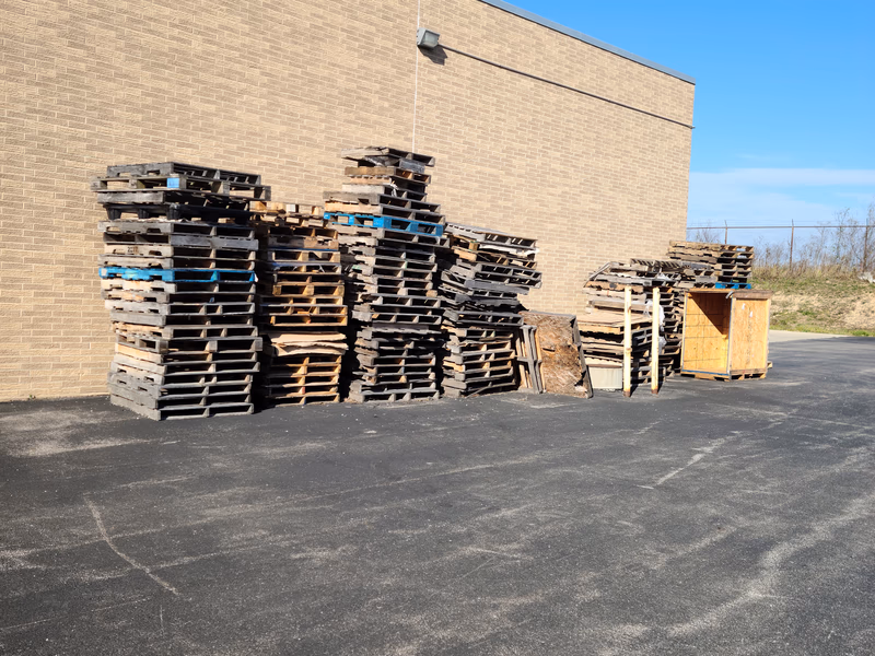 Tallahassee, Florida - Pallet Cores for Recycling